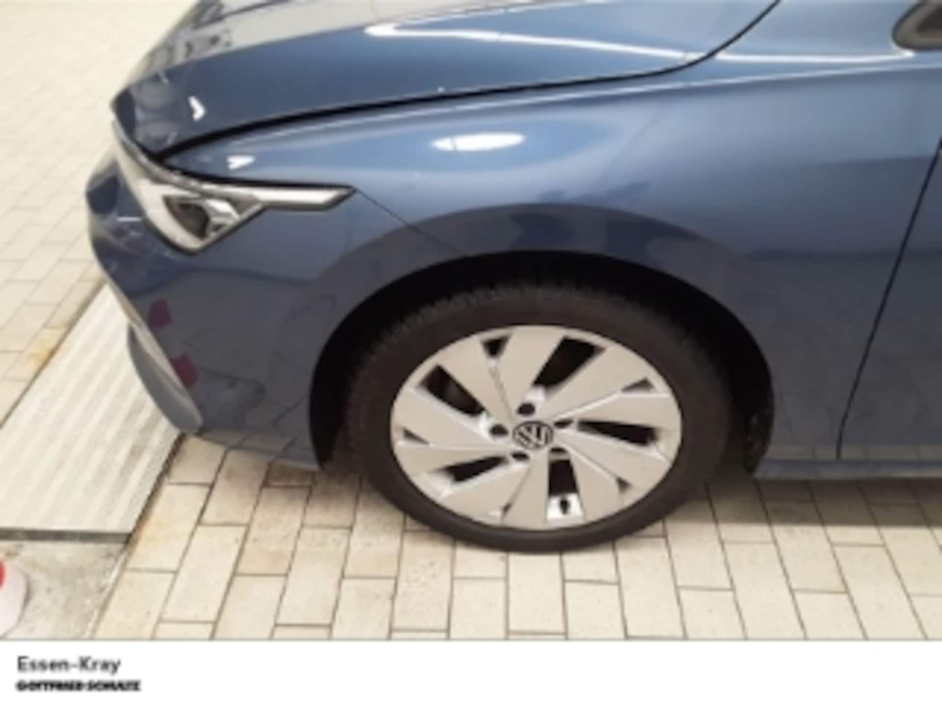 Volkswagen Golf Variant Life