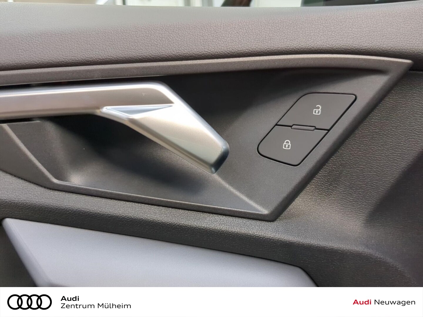 Image about Audi S3 Limousine TFSI quattro S tronic
