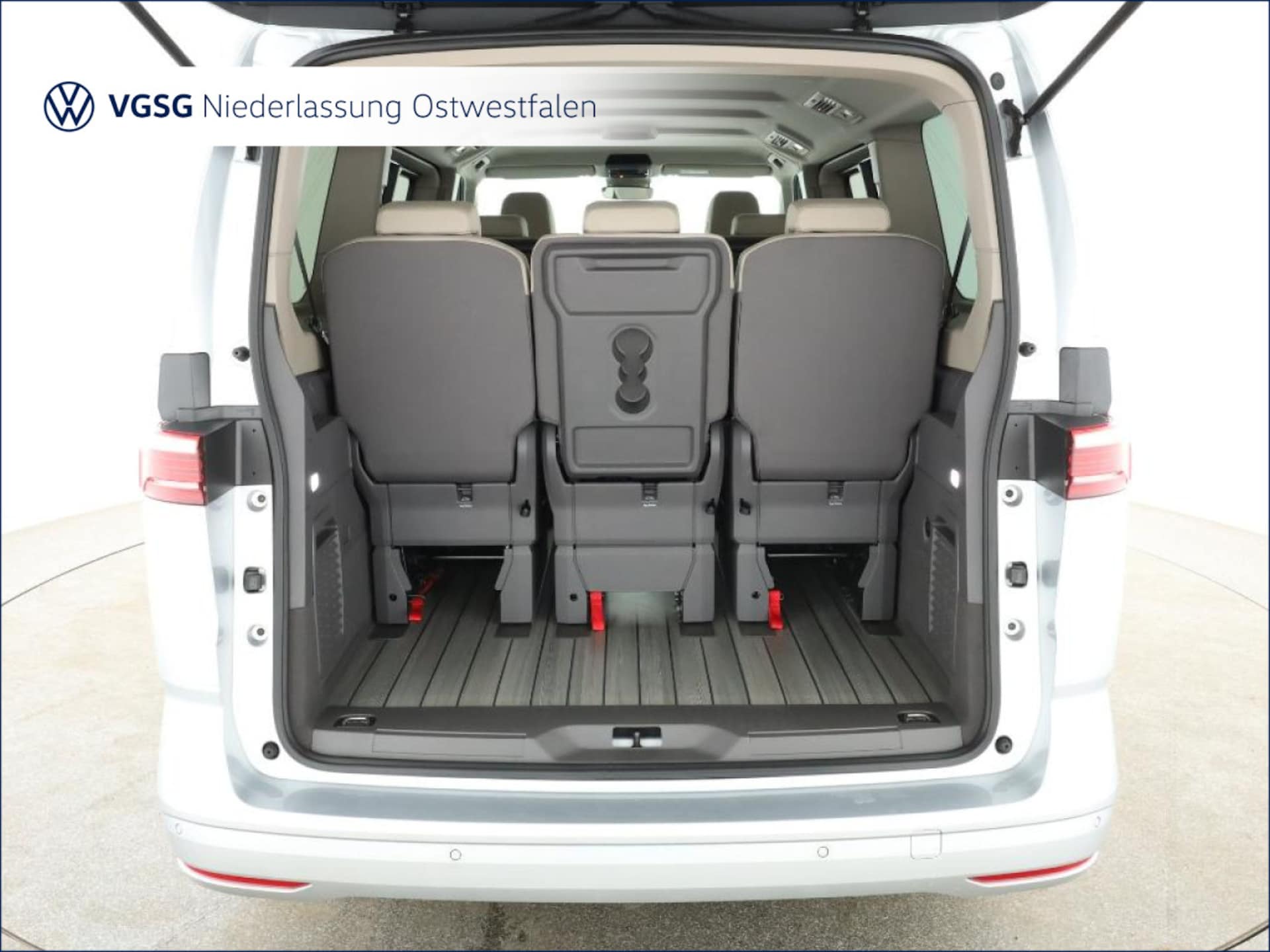 Volkswagen Multivan Langversion Basis-Modell
