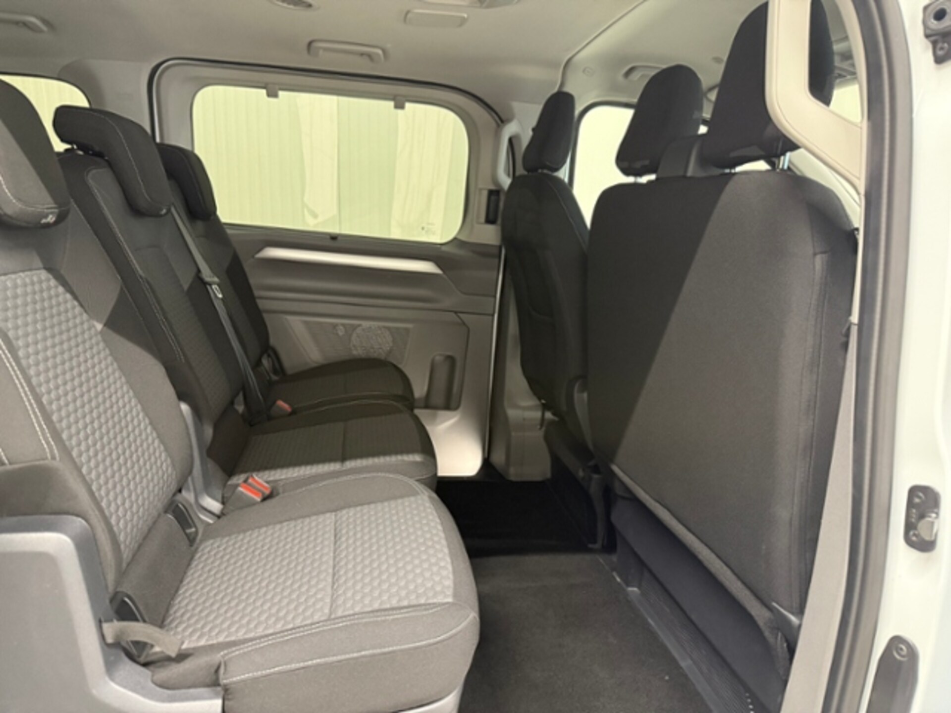 Volkswagen Caravelle Style