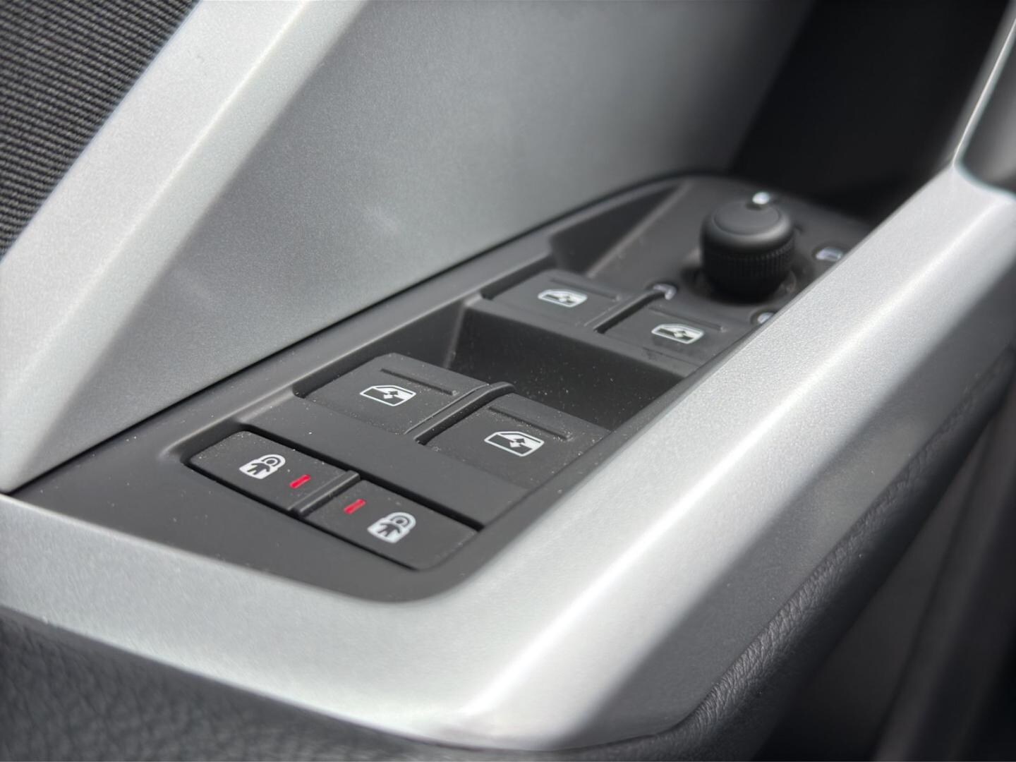Bild über Audi Q3 advanced 35 TFSI S tronic - für weitere Informationen kontaktieren Sie den Audi Partner