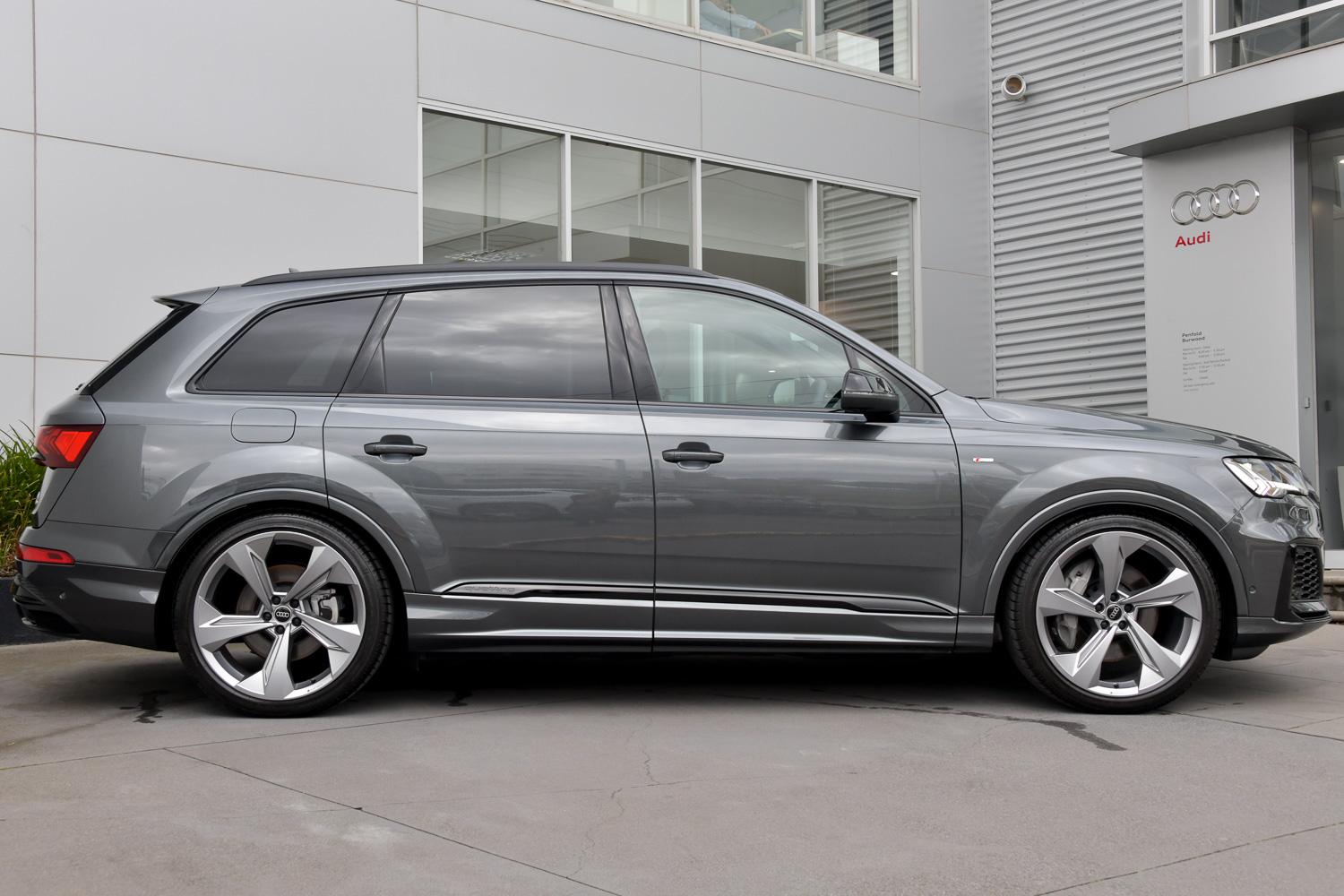 Image about Audi Q7 55 TFSI quattro S line 250 kW tiptronic