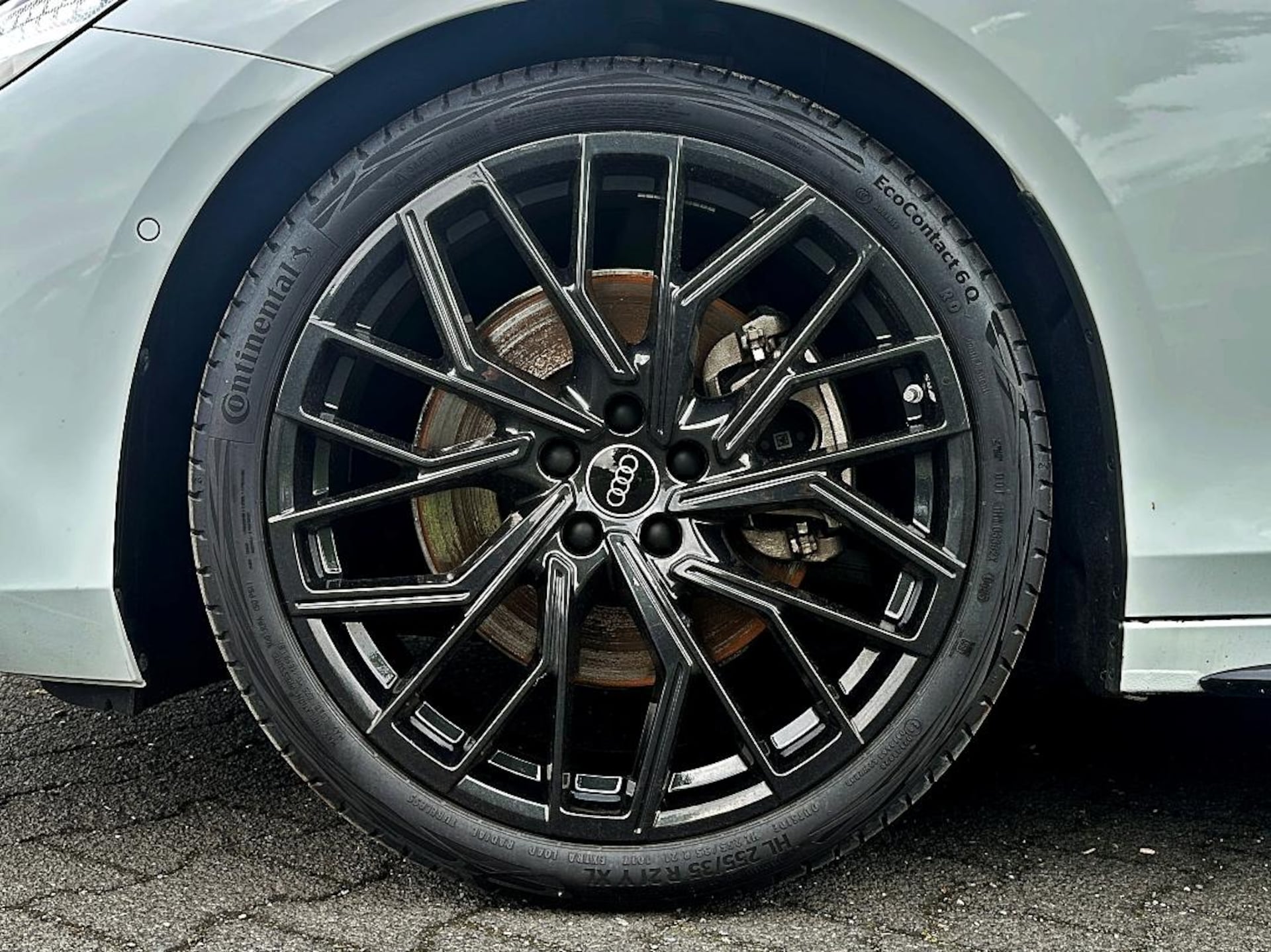Audi A6 Avant edition one