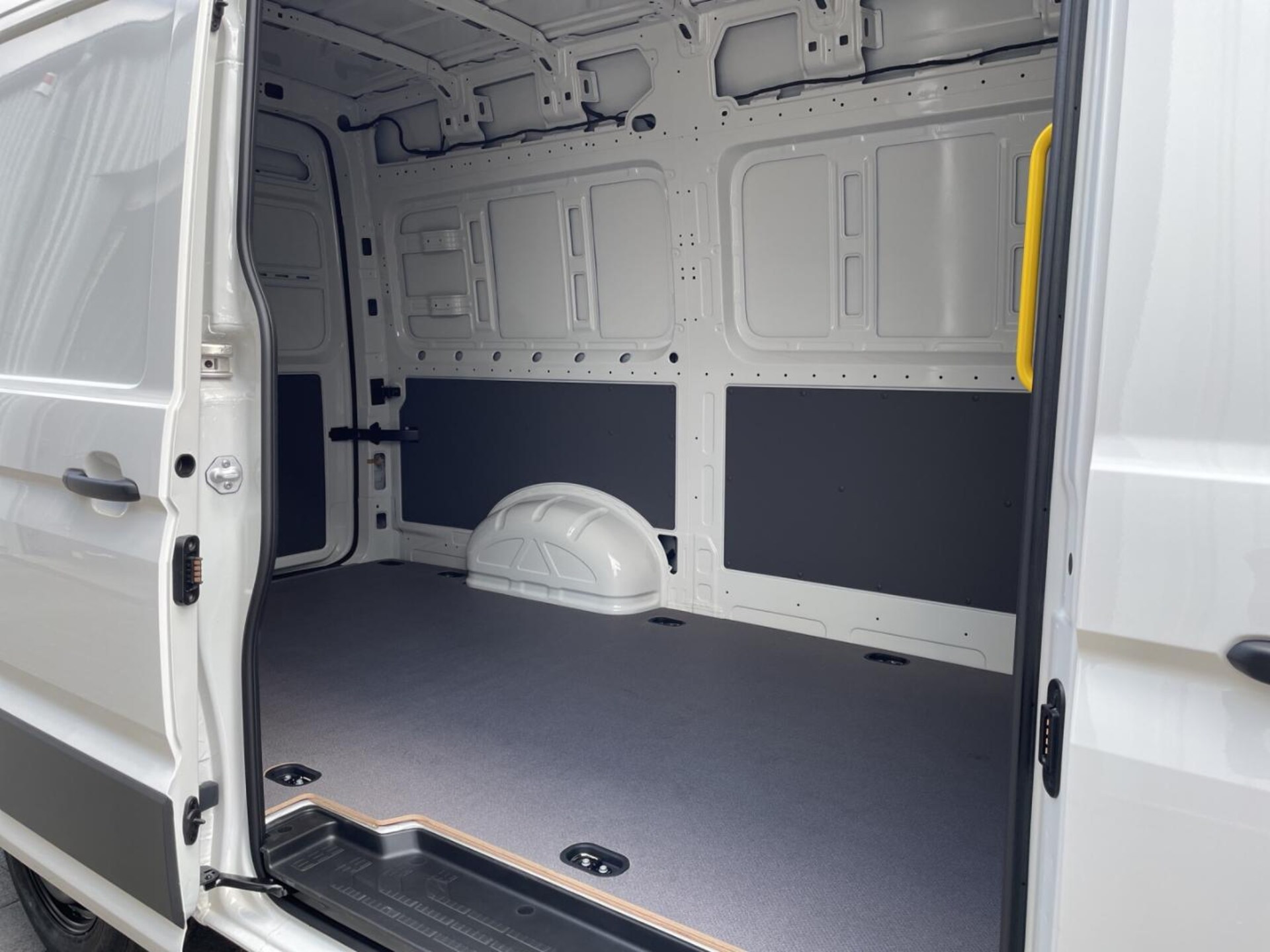 Volkswagen Crafter Kasten mittlerer Radstand