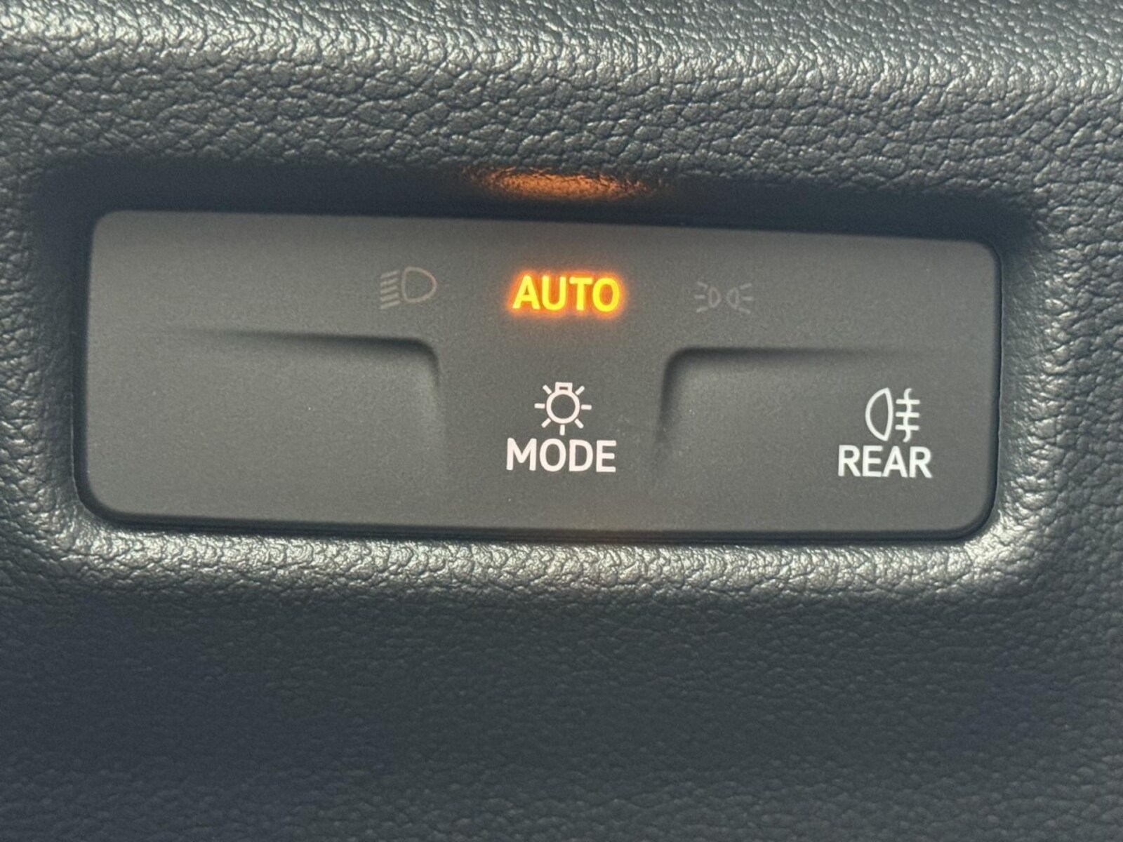 Volkswagen Tiguan – Bild 12