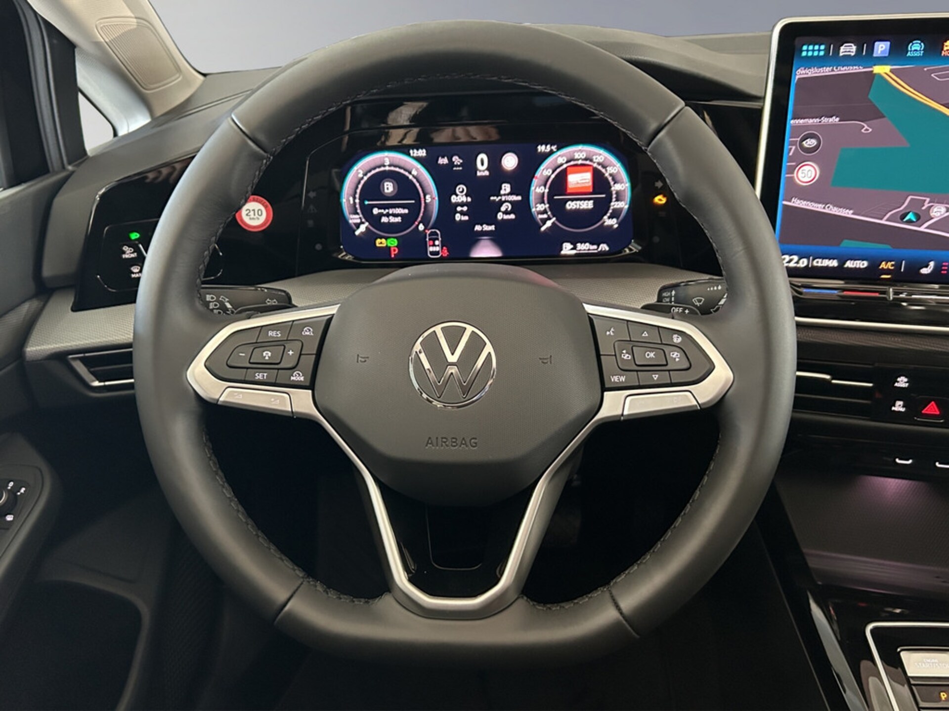 Volkswagen Golf Style
