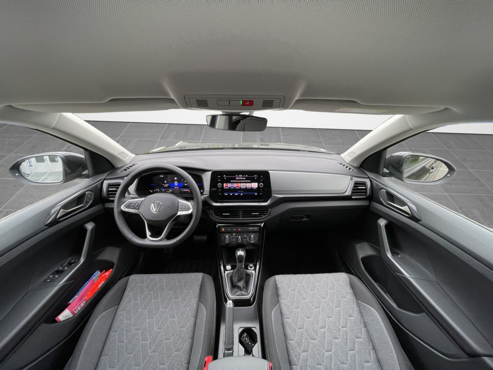 Volkswagen T-Cross Life
