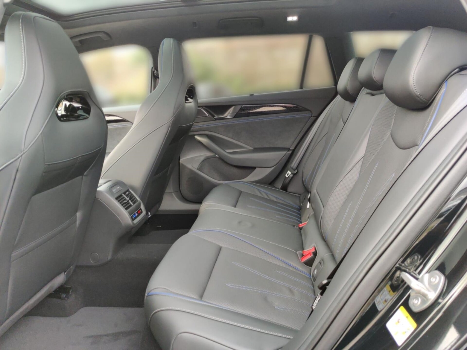 Volkswagen Passat R-Line