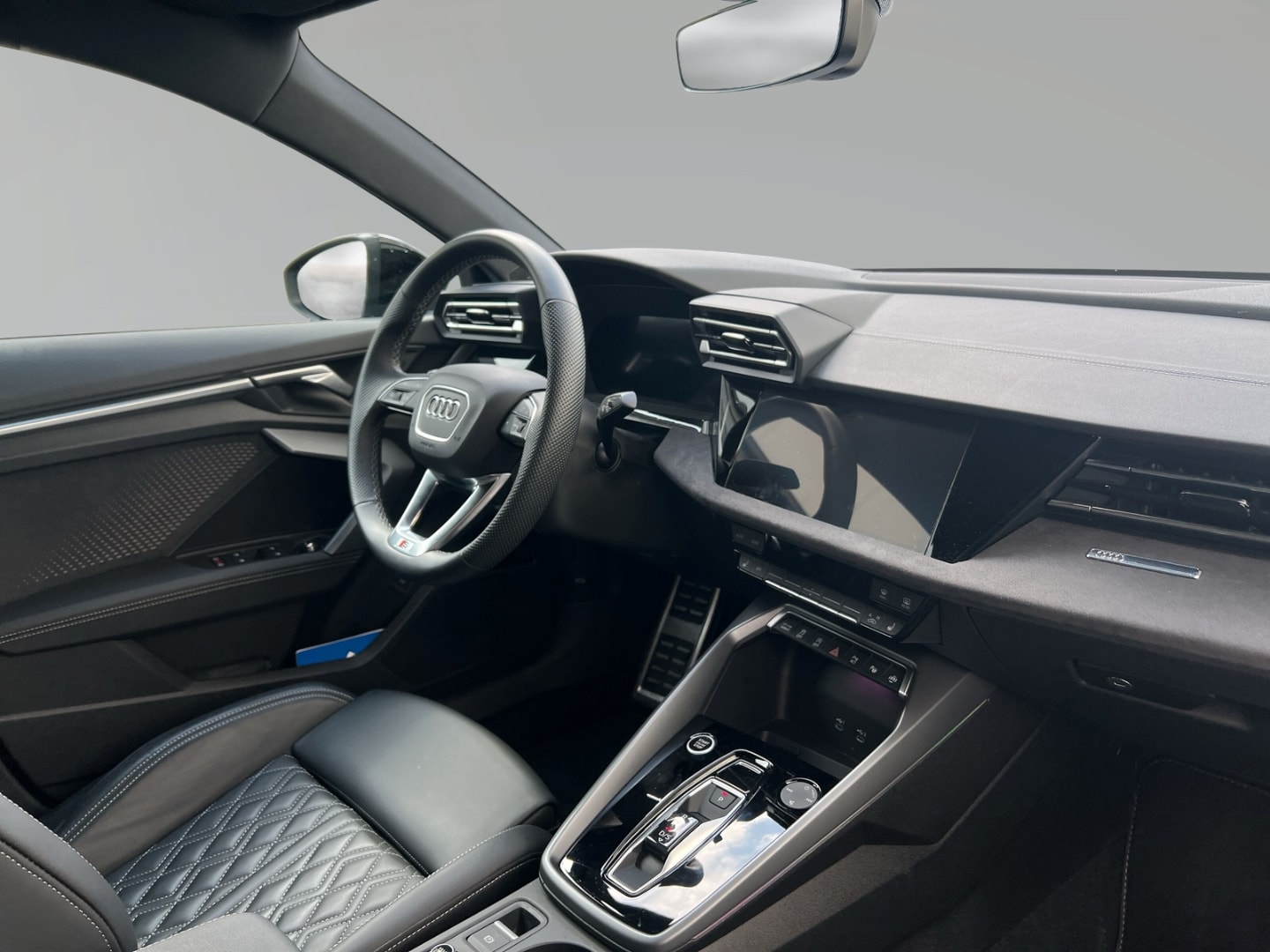 Bild über Audi A3 allstreet 35 TDI S tronic - für weitere Informationen kontaktieren Sie den Audi Partner
