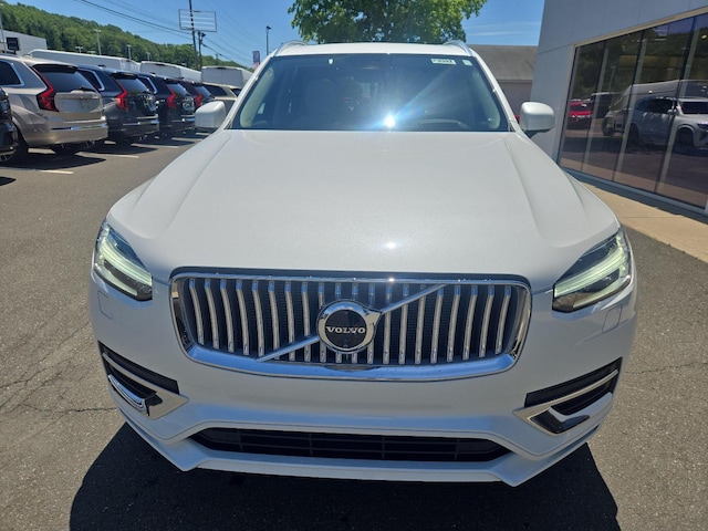 2025 Volvo XC90 Plug-In Hybrid