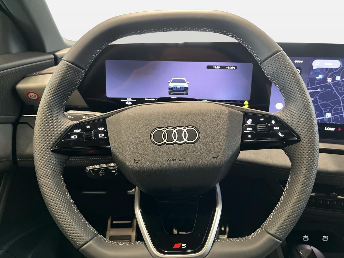 Bild über Audi Q6 SUV e-tron S line business e-tron performance 225 kW - für weitere Informationen kontaktieren Sie den Audi Partner