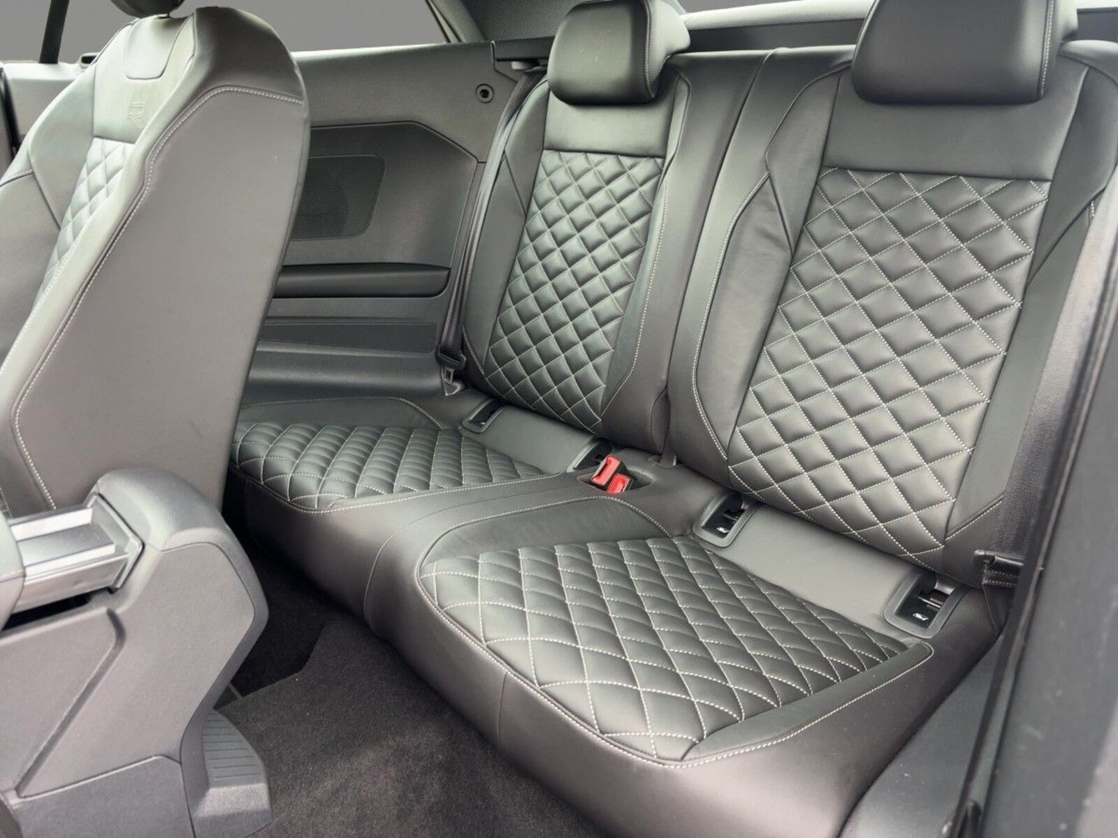 Volkswagen T-Roc Cabriolet – Bild 11