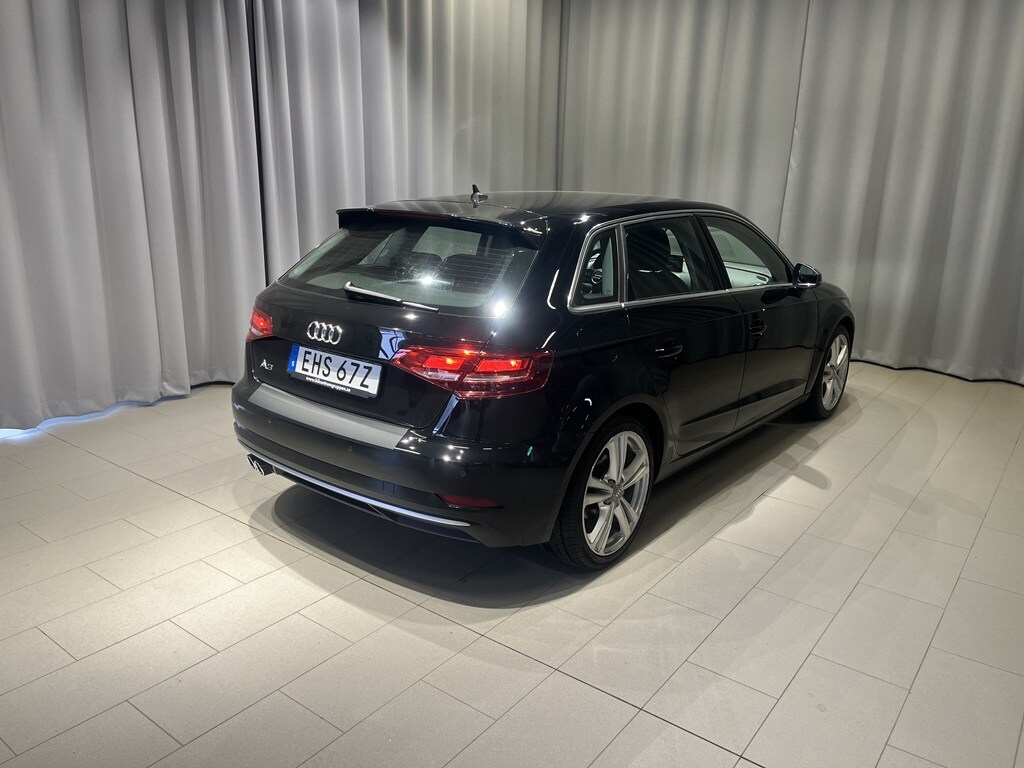 Bild som visar&nbsp;Audi A3 Sportback&nbsp;A3 Sportback 35 TFSI Sport Edition 150 hk 6-växlad - för mer information kontakta din Audi Partner