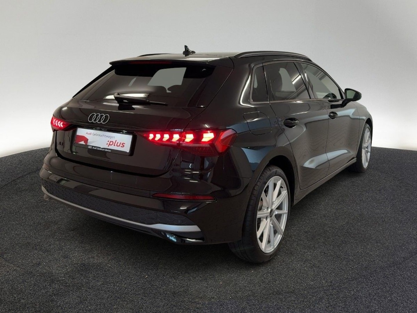 Bild über Audi A3 Sportback advanced 30 TFSI S tronic - für weitere Informationen kontaktieren Sie den Audi Partner