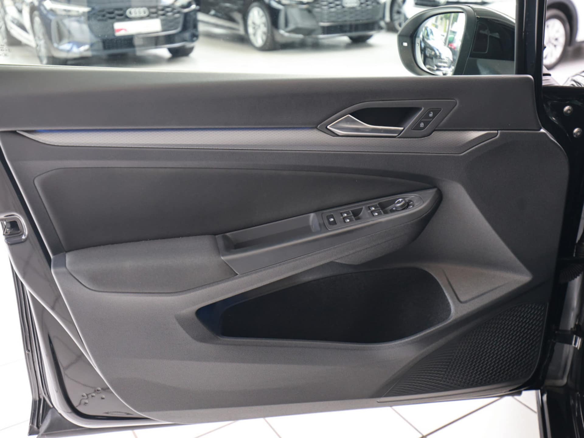 Volkswagen Golf Active