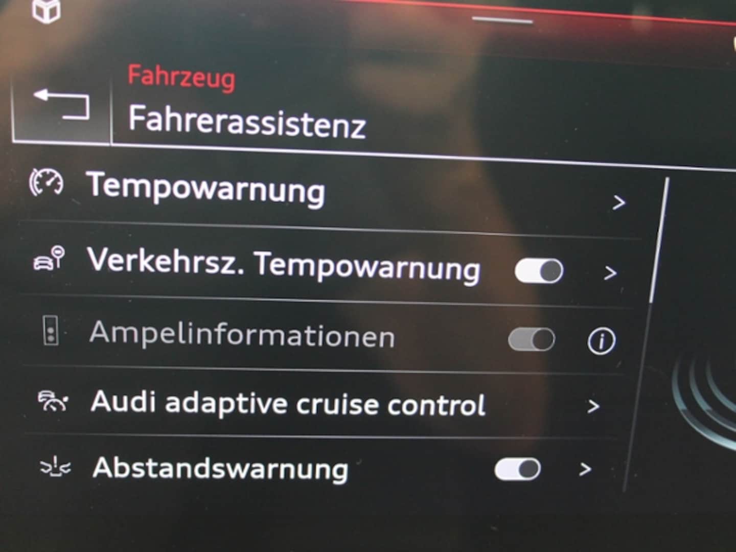 Bild über Audi A4 Avant S line 40 TDI S tronic - für weitere Informationen kontaktieren Sie den Audi Partner