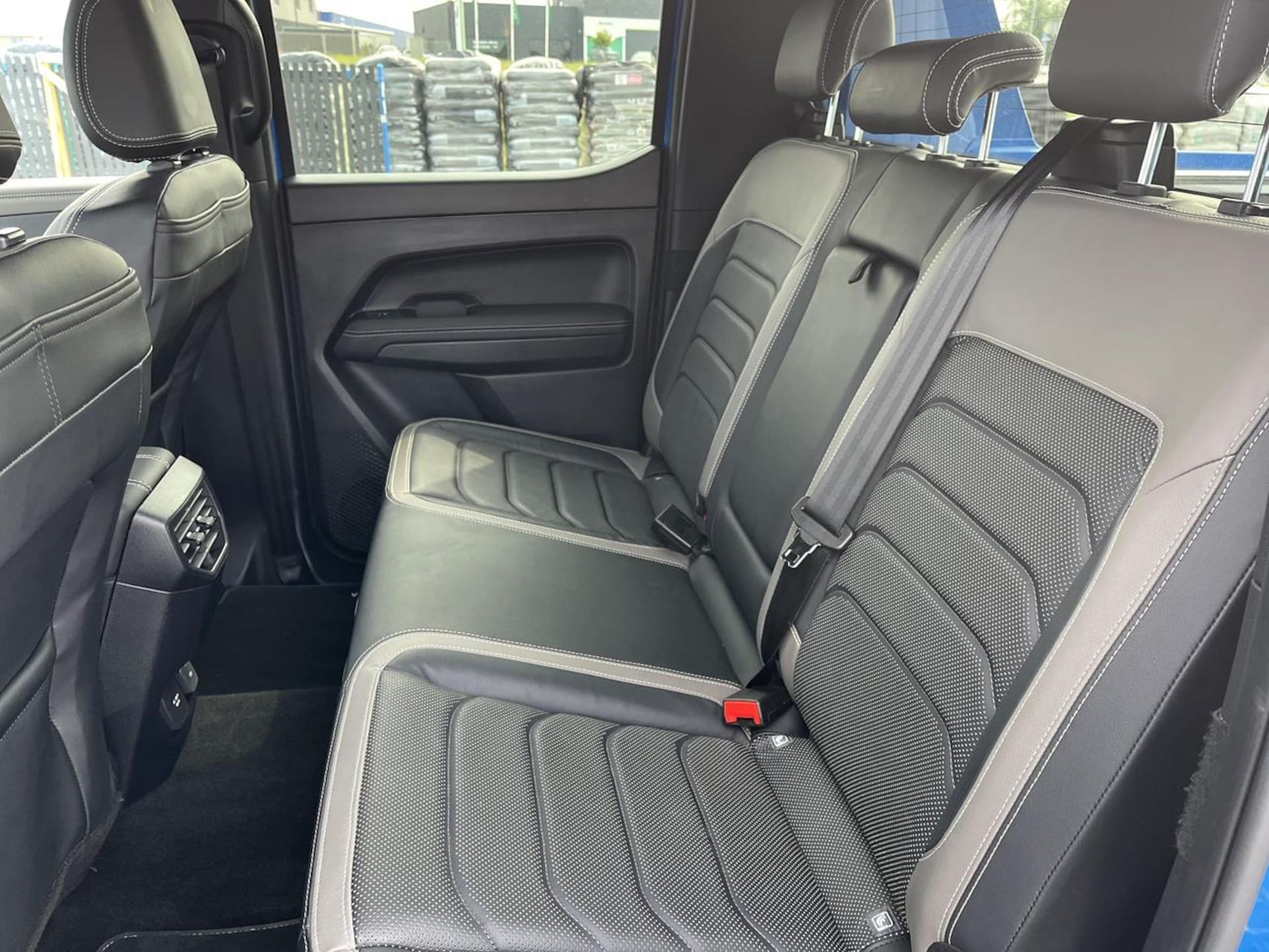 Volkswagen Amarok Aventura