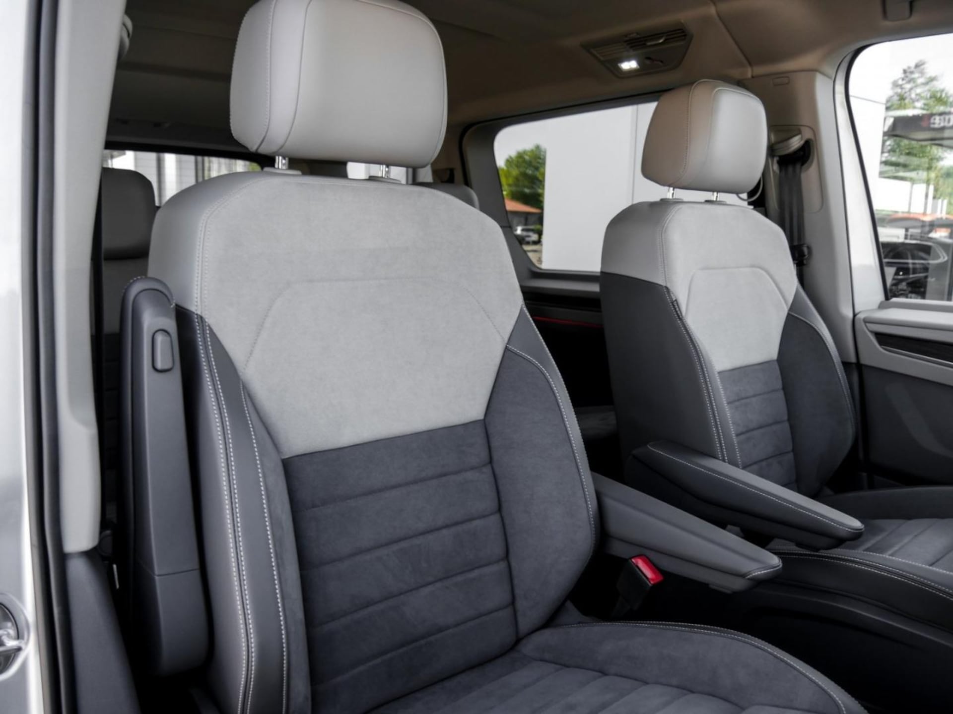 Volkswagen Multivan Style