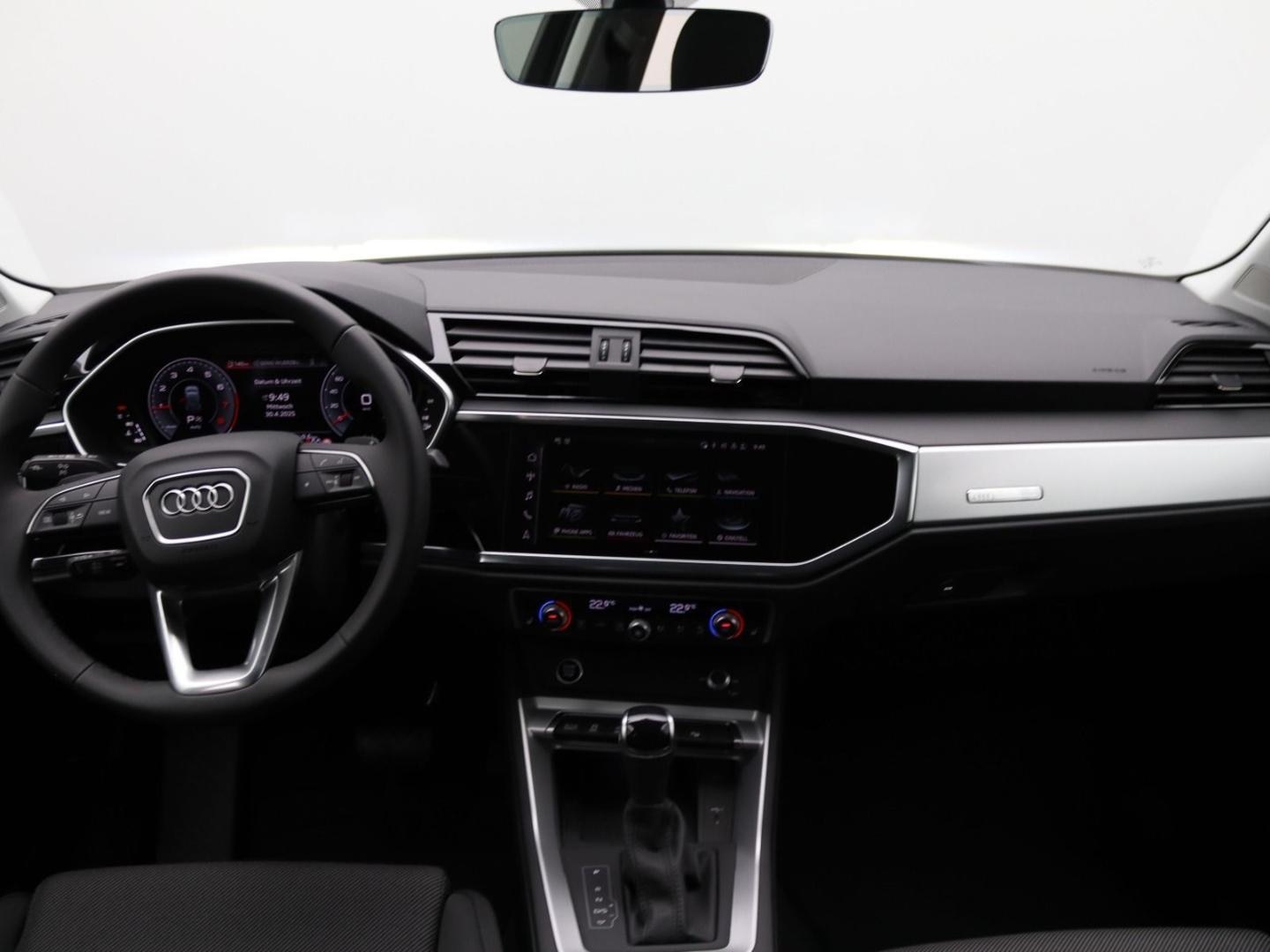 Bild über Audi Q3 advanced 35 TFSI S tronic - für weitere Informationen kontaktieren Sie den Audi Partner