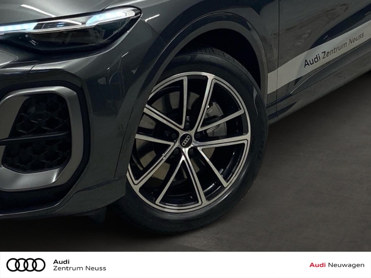 Bild über Audi Q5 Sportback TDI quattro 150 kW S tronic - für weitere Informationen kontaktieren Sie den Audi Partner
