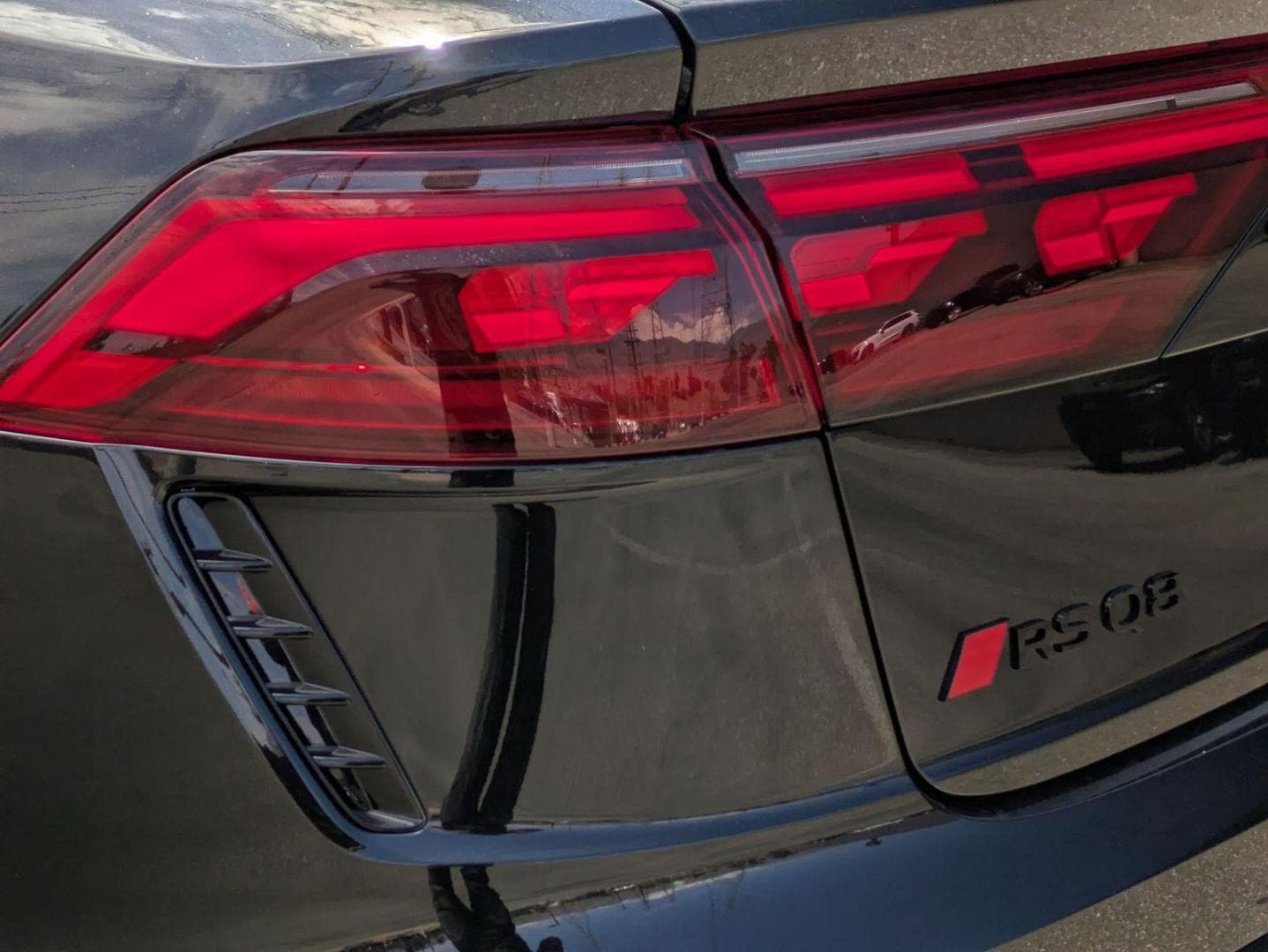 2025 Audi RS Q8 Base - Photo 14