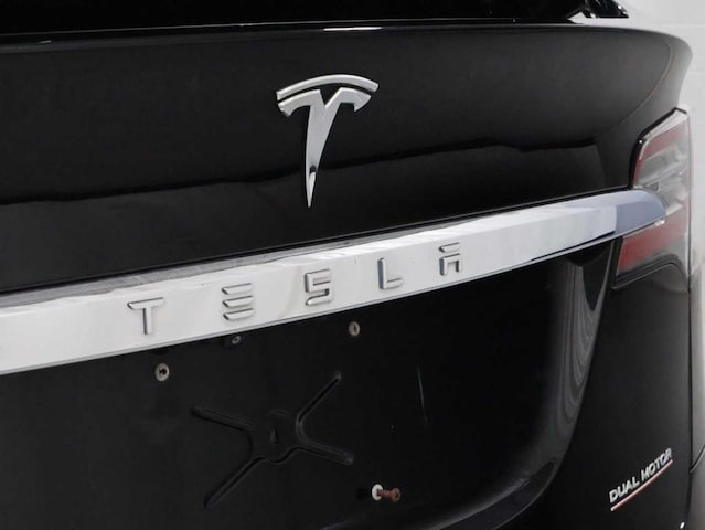 2021 Tesla Model X Performance - Photo 8
