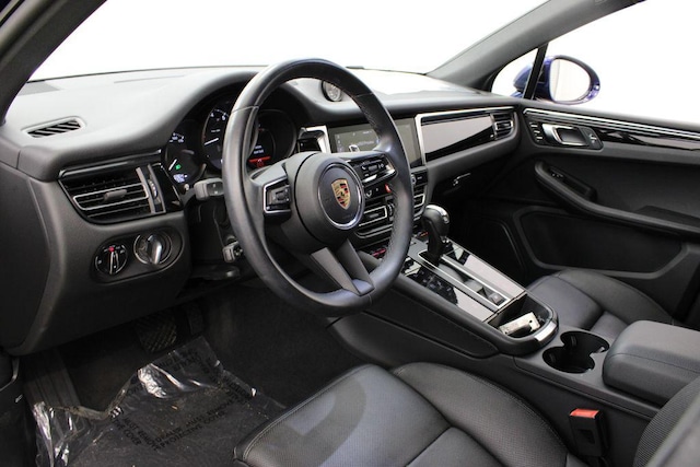 2023 Porsche Macan