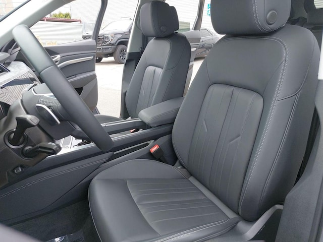 2024 Audi Q8 e-tron Premium - Photo 15