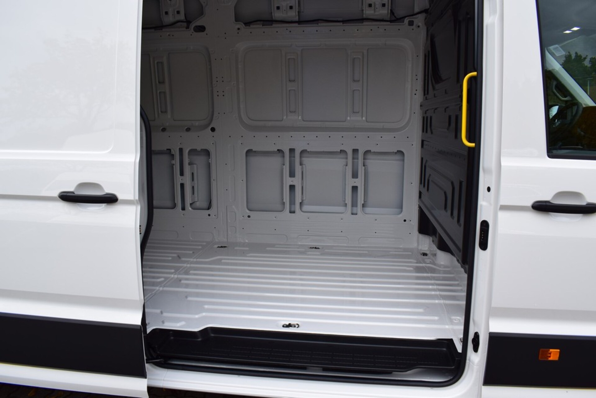 Volkswagen Crafter Kasten langer Radstand