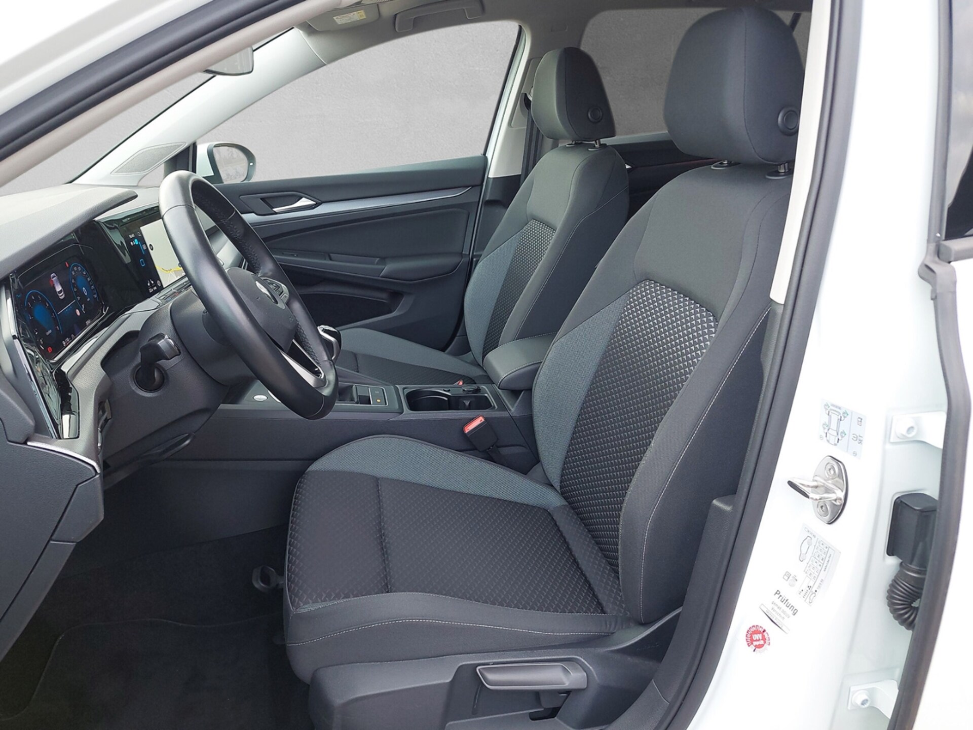 Volkswagen Golf Active
