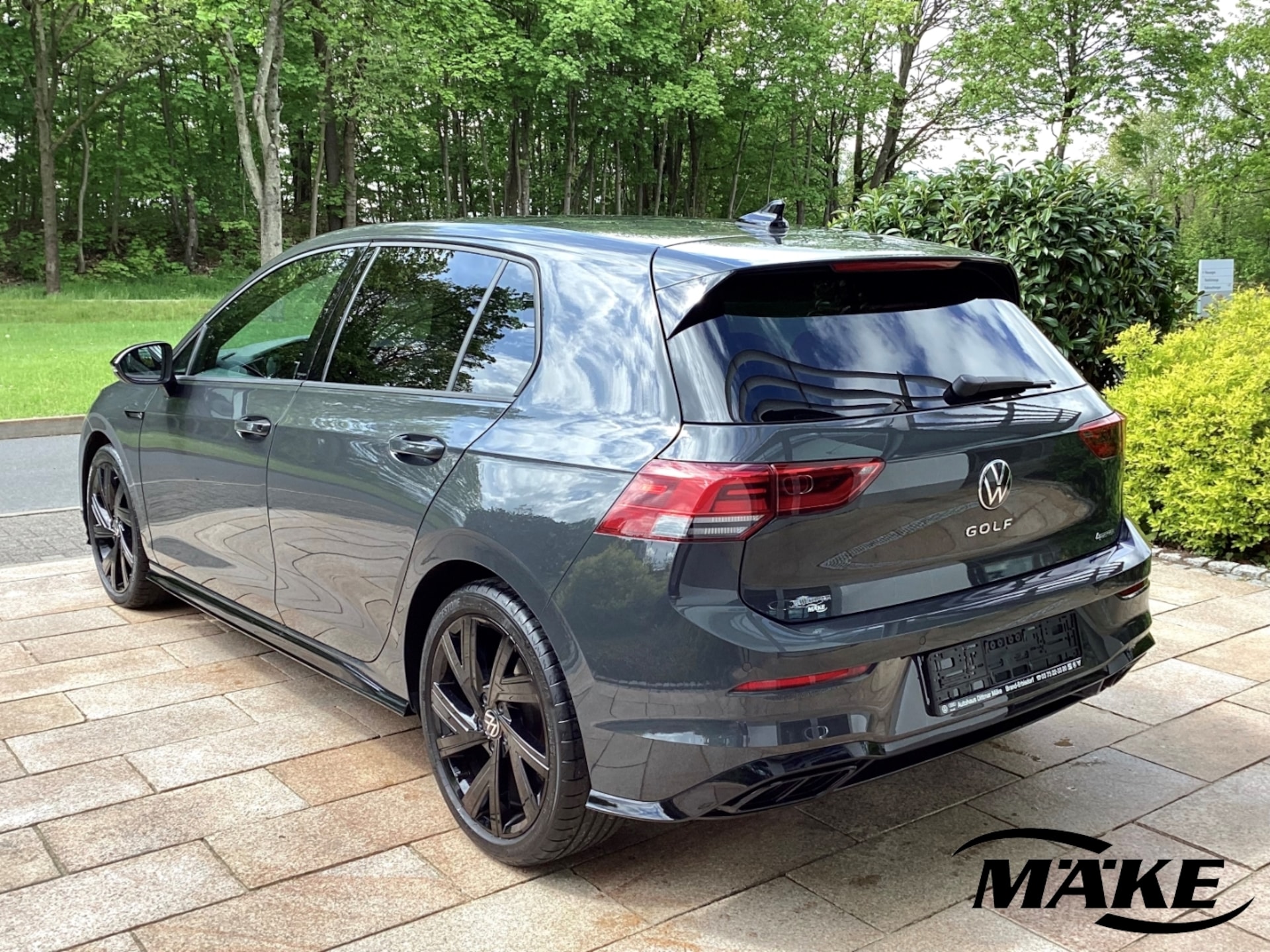 Volkswagen Golf R-Line