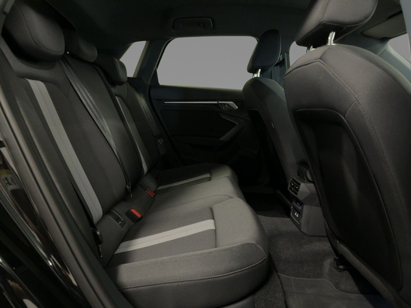 Bild über Audi A3 Sportback advanced 30 TFSI S tronic - für weitere Informationen kontaktieren Sie den Audi Partner