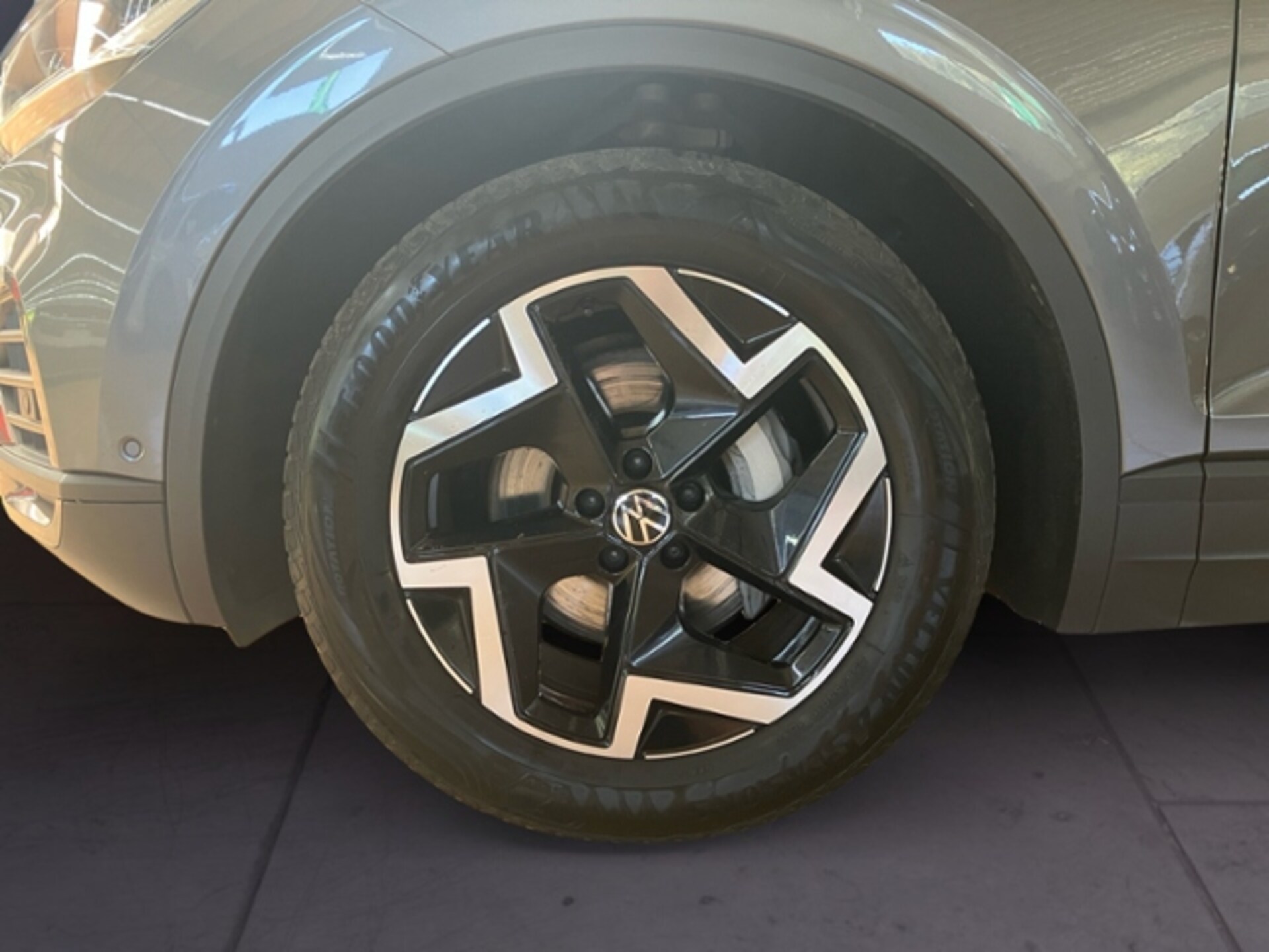 Volkswagen Touareg Basis-Modell