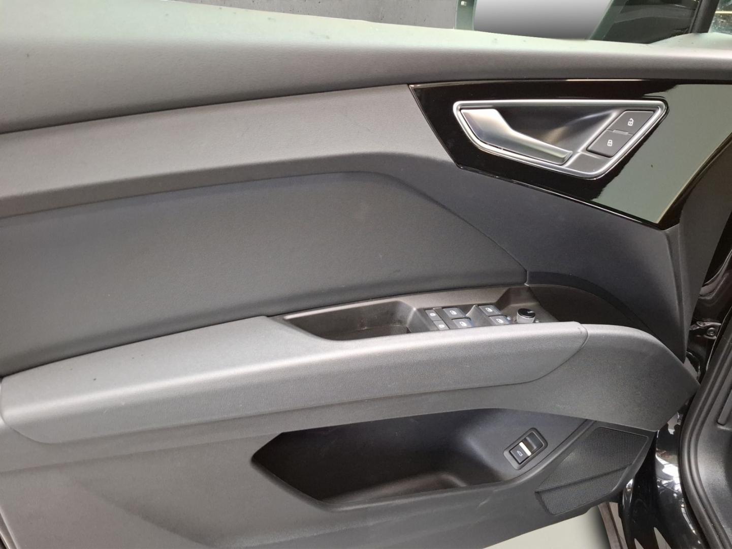 Image about Audi Q4 Sportback e-tron 35 e-tron