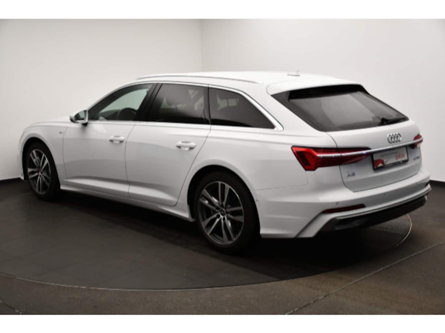 Bild über Audi A6 Avant S line 45 TFSI S tronic - für weitere Informationen kontaktieren Sie den Audi Partner