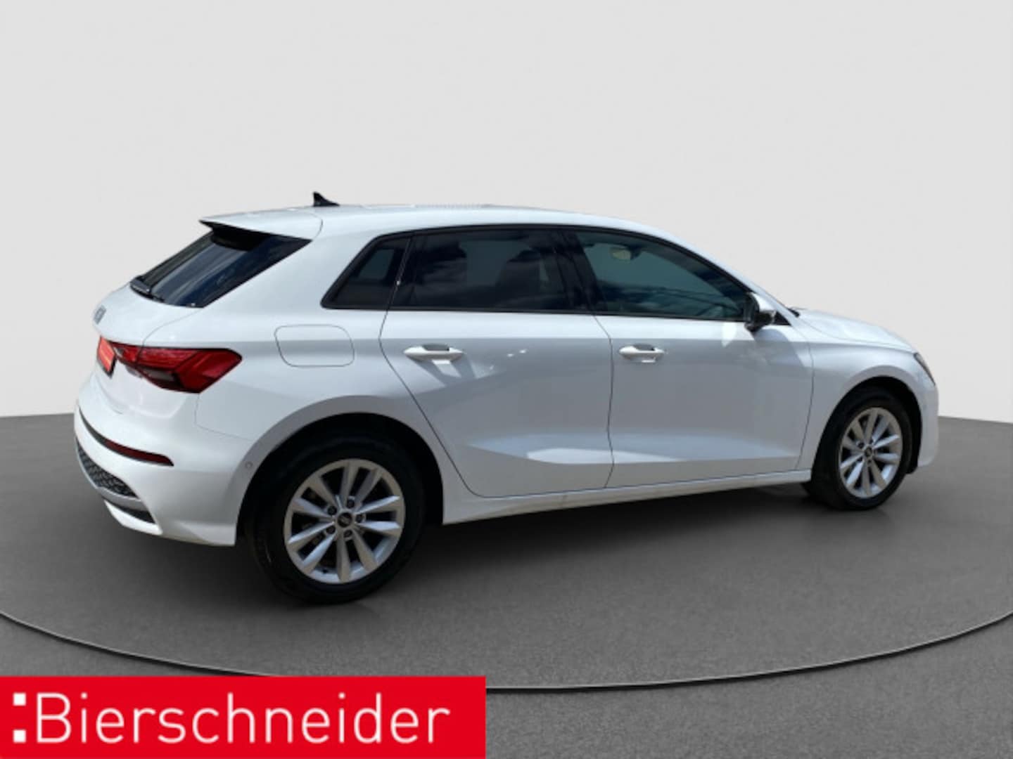 Bild über Audi A3 Sportback 30 TFSI S tronic - für weitere Informationen kontaktieren Sie den Audi Partner