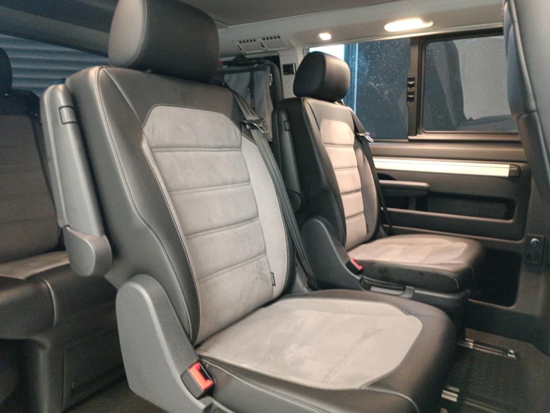 Volkswagen T6.1 California Beach