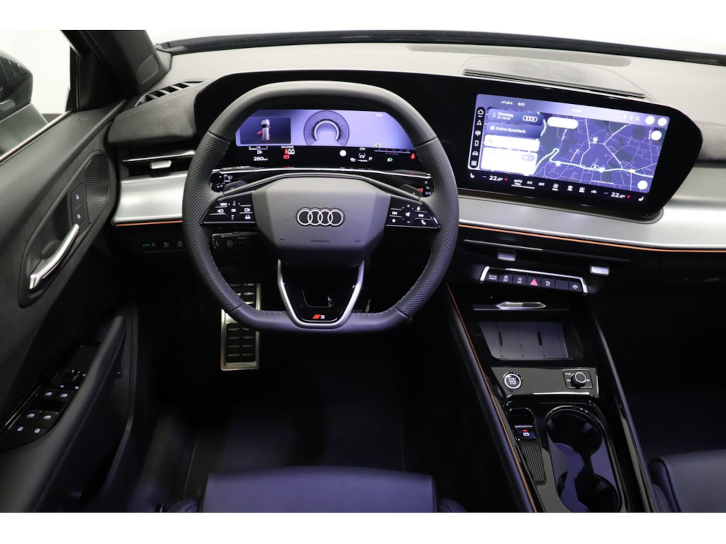 Bild über Audi Q3 SUV TFSI 110 kW S tronic - für weitere Informationen kontaktieren Sie den Audi Partner
