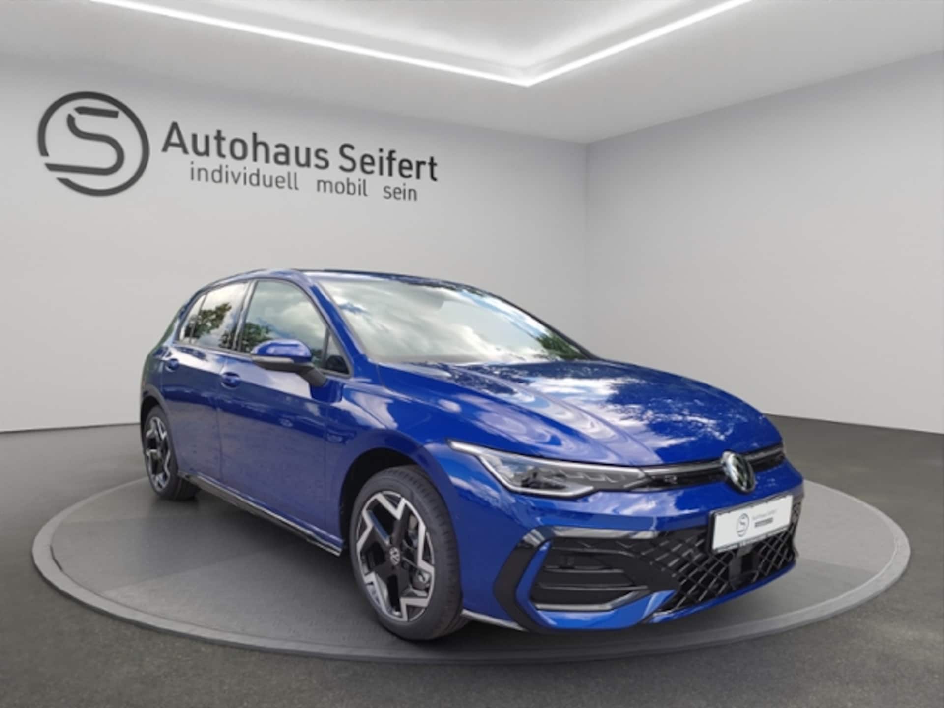 Volkswagen Golf R-Line