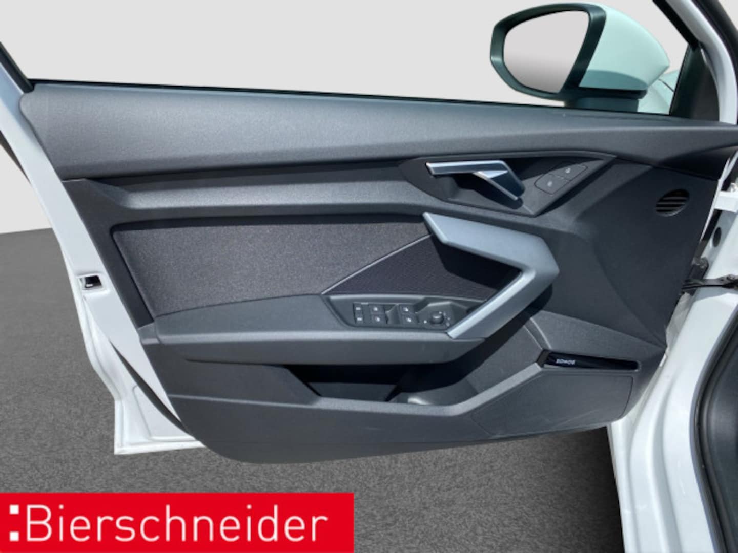 Bild über Audi A3 Sportback 30 TFSI S tronic - für weitere Informationen kontaktieren Sie den Audi Partner