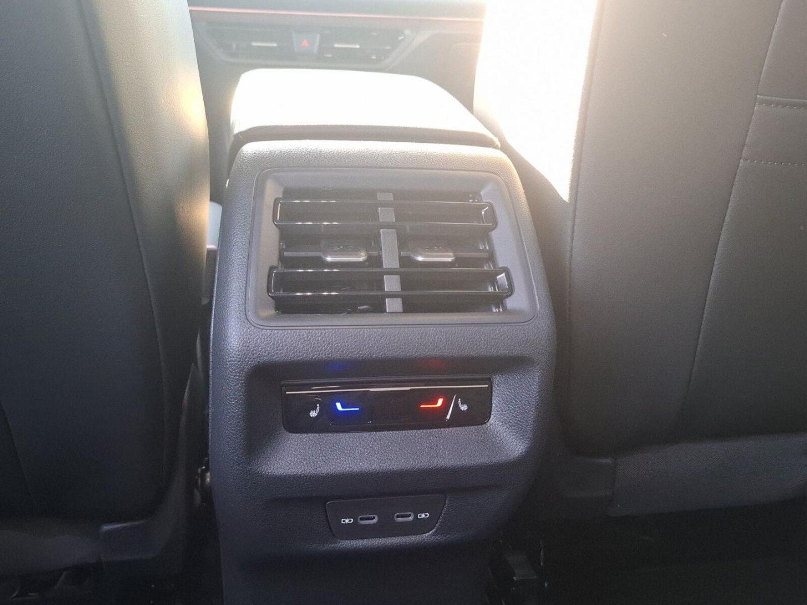 Volkswagen Tiguan – Bild 10