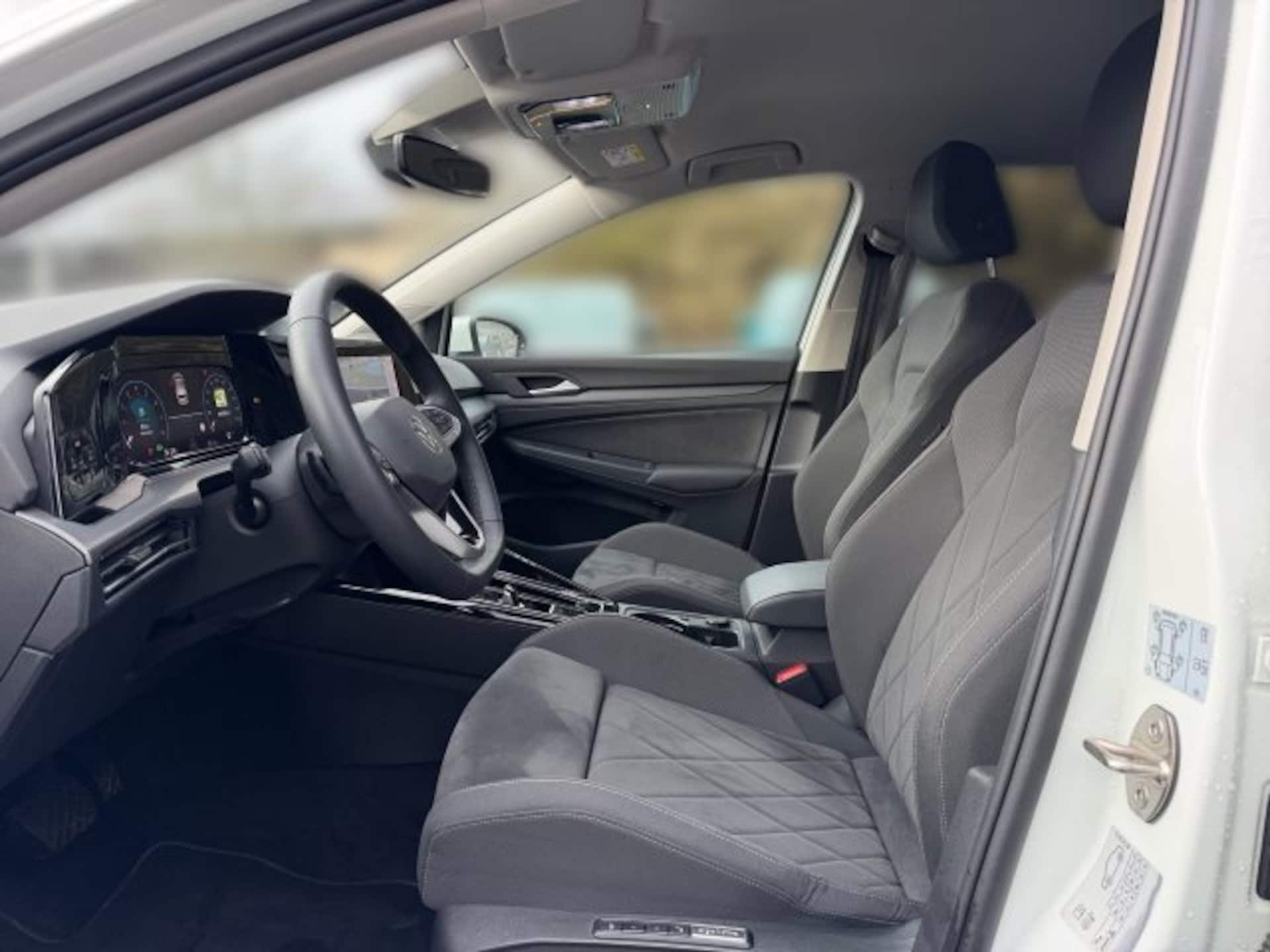 Volkswagen Golf Style
