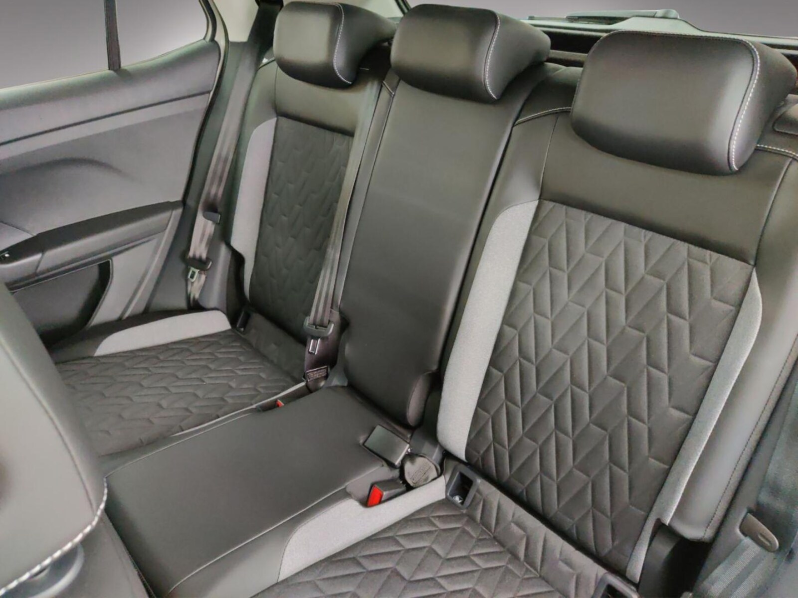 Volkswagen T-Cross – Bild 13