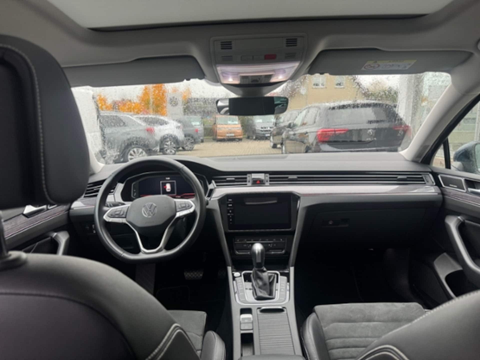 Volkswagen Passat Variant Elegance
