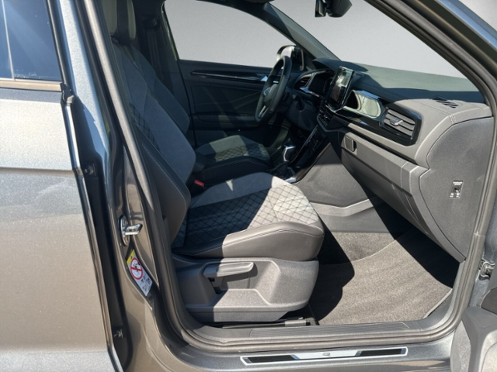 Volkswagen T-Roc – Bild 11