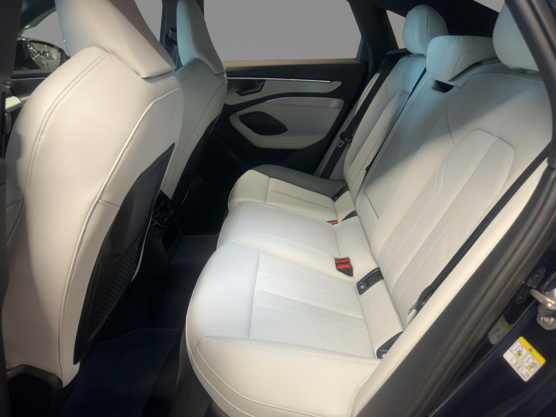 Audi A6 Limousine e-hybrid edition one