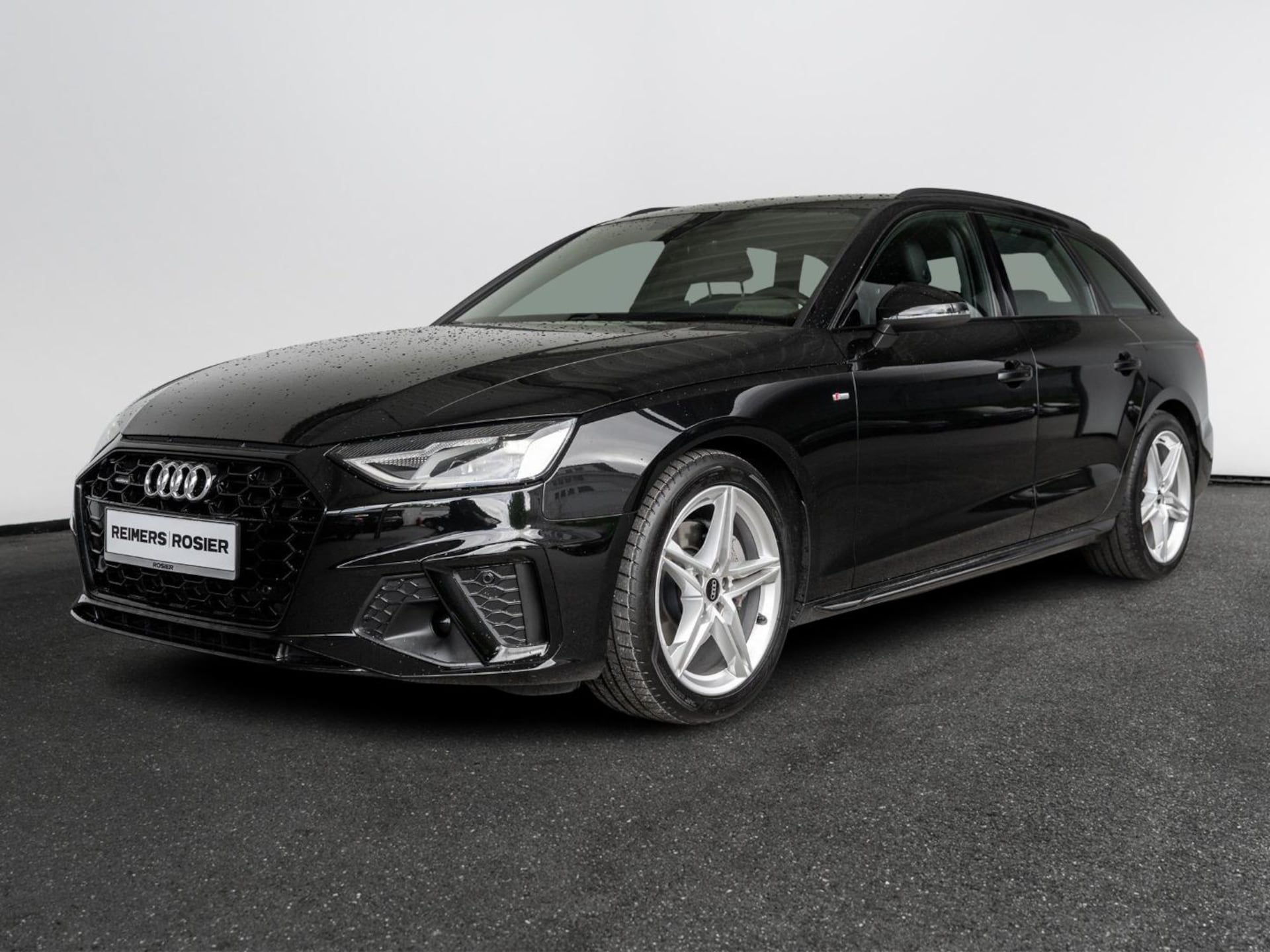 Audi A4 Avant S line