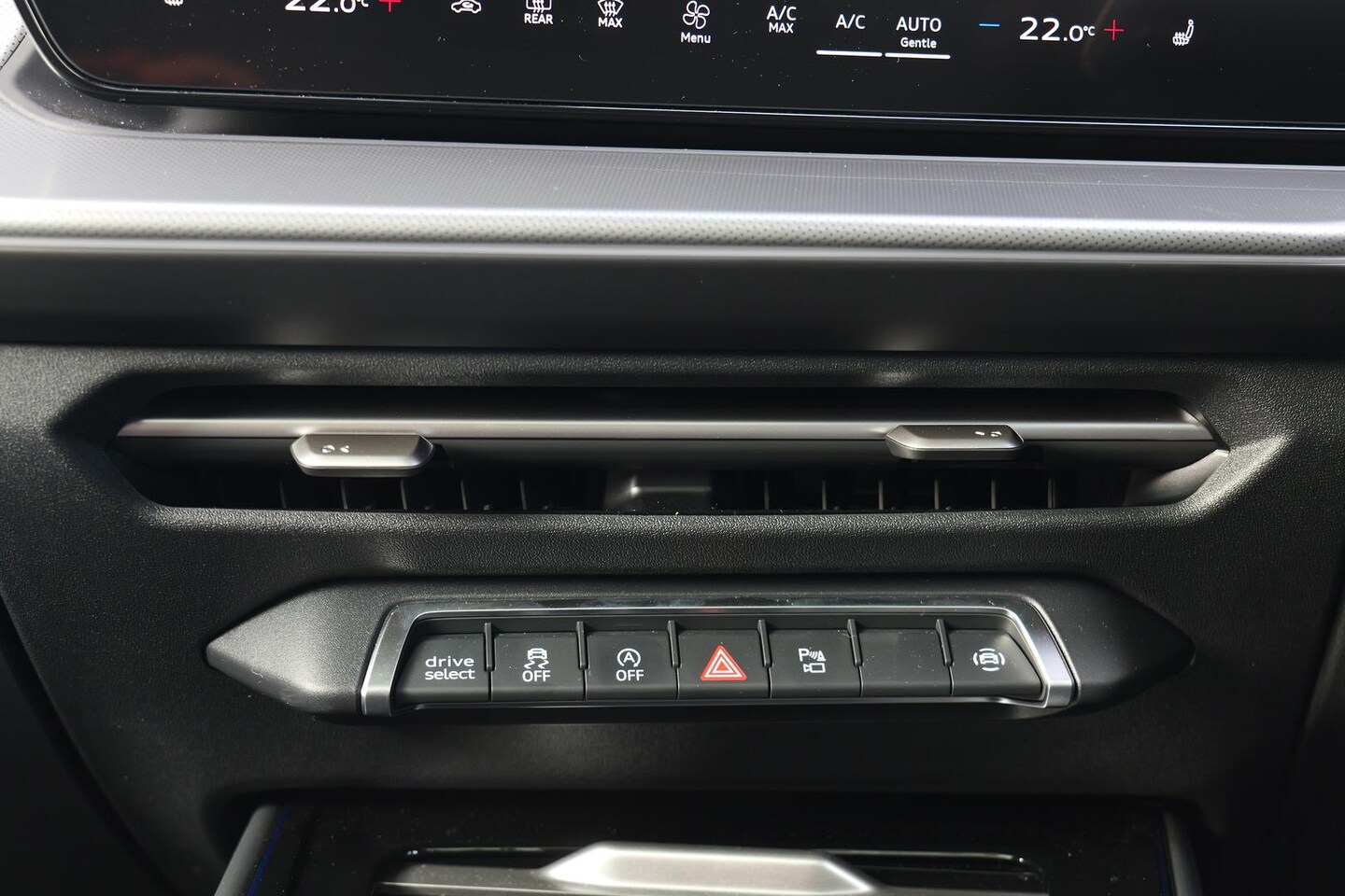 Image about Audi Q3 Sportback TFSI quattro 195 kW