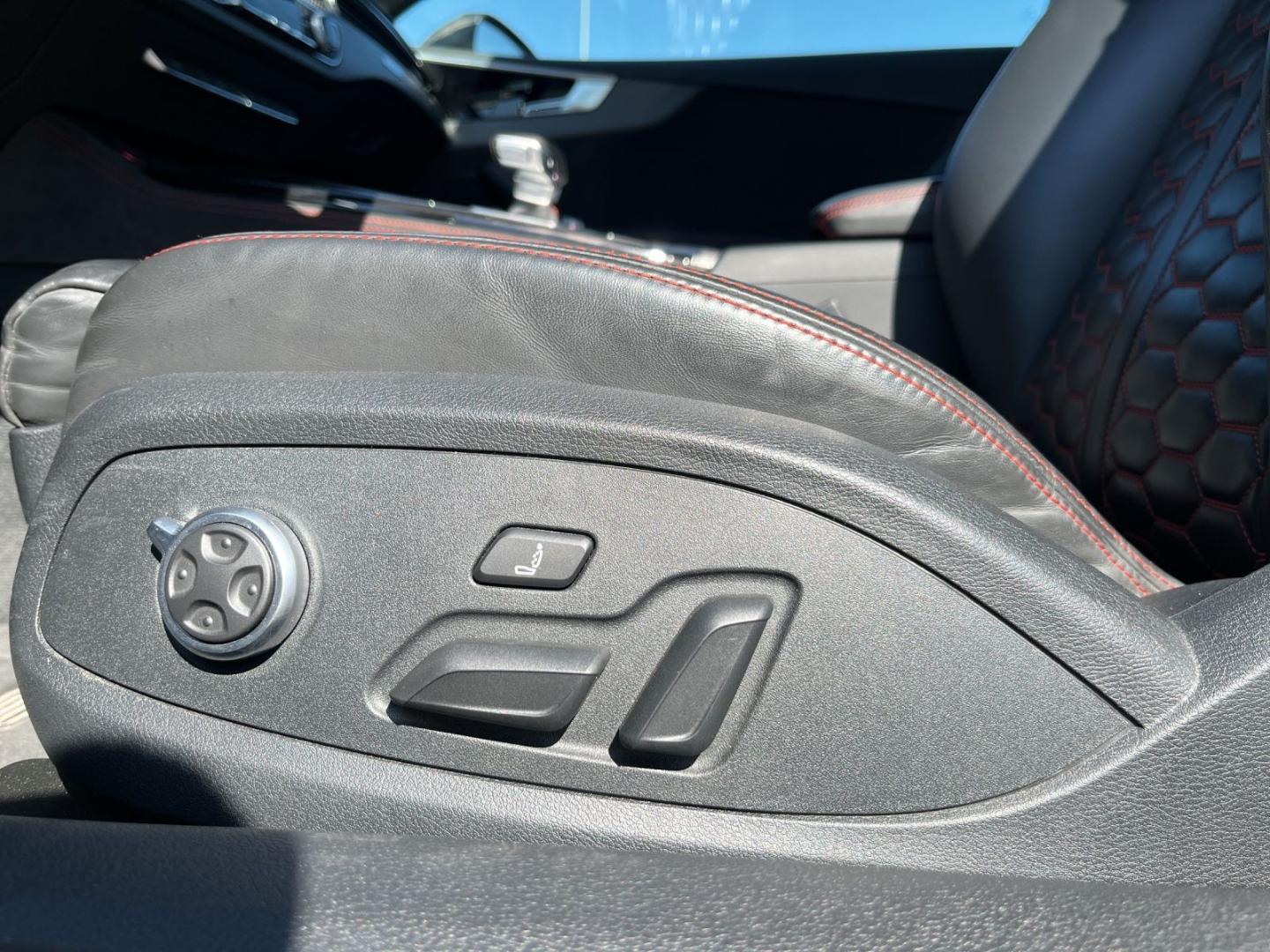 Image about Audi RS 5 Coupé TFSI quattro tiptronic