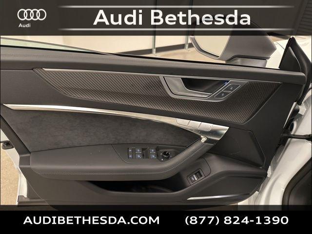 2025 Audi RS 7 Base - Photo 13